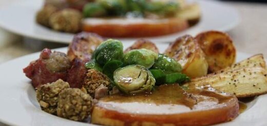 jpeg-optimizer-choirino-me-damaskina-kai-kastana-tis-giagias-evdokias