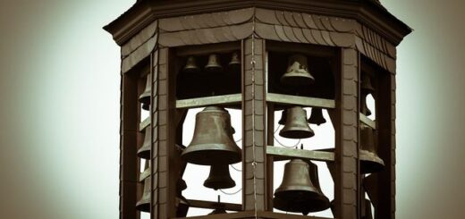 jpeg-optimizer_dyo-andres-afairesan-kabanes-apo-pareklisia