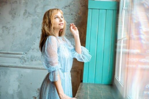 jpeg-optimizer_woman-7806088_640