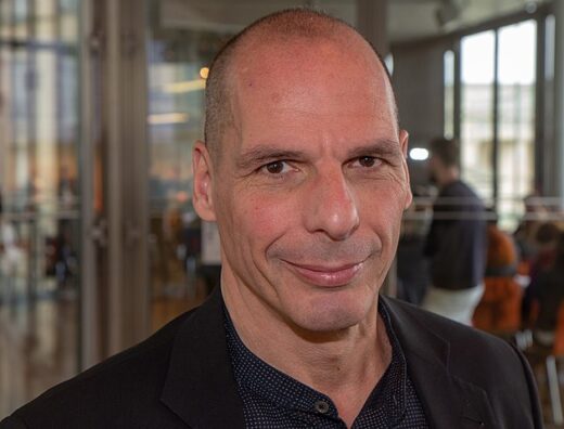 630px-2019-04-13_Yanis_Varoufakis_by_Olaf_Kosinsky-0658