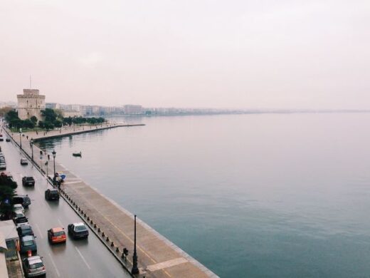 Κυκλοφοριακές παρεμβάσεις θα πραγματοποιηθούν από τις 10 το πρωί της Κυριακής 19 Μαρτίου 2023 στους κεντρικούς δρόμους της Θεσσαλονίκης, επειδή με πρωτοβουλία της οικείας Ισραηλίτικης Κοινότητας θα γίνει η εκδήλωση και η πορεία μνήμης στο πλαίσιο της 80ης επετείου από την αναχώρηση του πρώτου συρμού με τους Εβραίους της πόλης για το στρατόπεδο συγκέντρωσης Άουσβιτς - Μπιρκενάου.