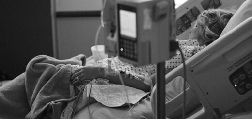 jpeg-optimizer_treis-epipleon-periptoseis-exapatisis-asthenon