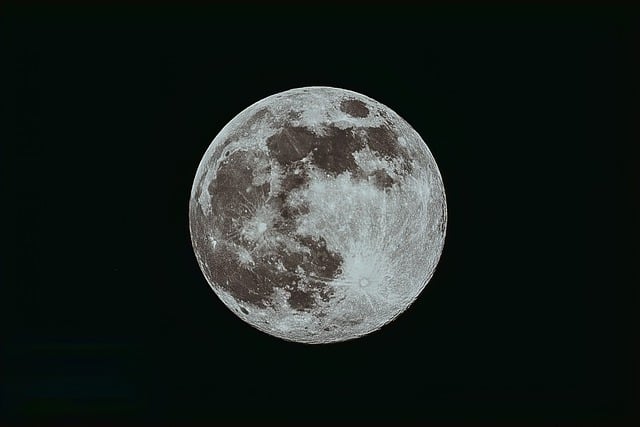 moon-7845194_640