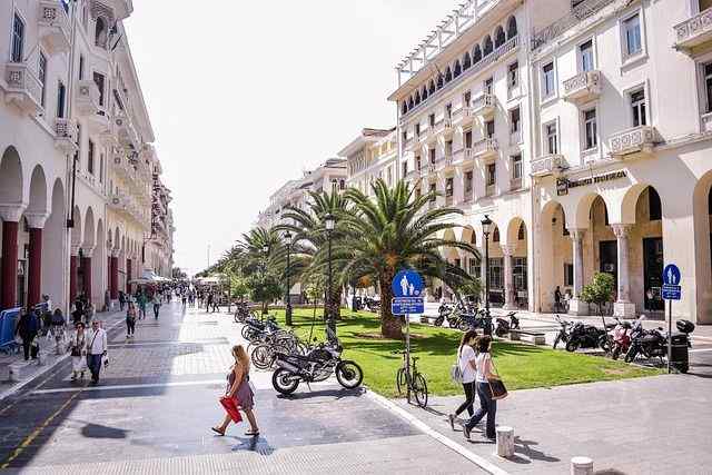 jpeg-optimizer_Gia-katochi-iroines-sinelifti-epeisodiakos-enas-34chronos-sti-Thessaloniki