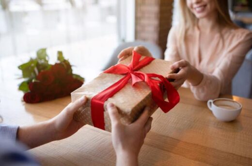 Ιδέες Δώρων για τις Ονομαστικές Εορτές του Αυγούστου (1)