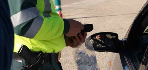 elegchoi-tis-trochaias-thessalonikis-gia-diplo-parkarisma- kai-tin-odigisi-ipo-katastasis-methis