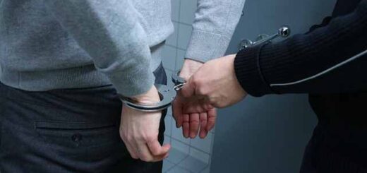 exarthrothike-egklimatiki-organosi-gia-klopes-kai-apates-se-varos-ilikiomenon-sti-chora