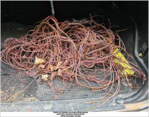 exichniasi-2-ipotheseon-diakekrimenon-klopon-se-antliostasia-sto-lagada