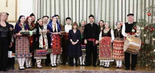 Protochroniatika-kalanta-2024- Proedria-tis-dimokratias