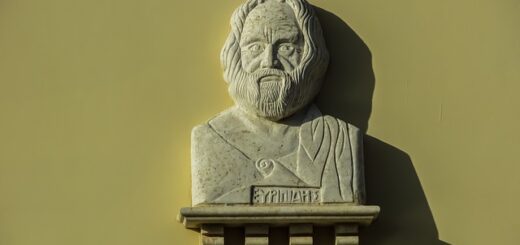 To-theion-kai-i-polis-ston-Evripidi 2