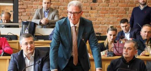 neos-simpastatis-tou-politi-kai-tis-epicheirisis-tis-perifereias-Kentrikis-Makedonias-o-Ntinos-Kouis