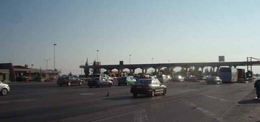 Tis-bares-trion-stathmon-diodion- espase-enas-diakinitis-paratypon-metanaston