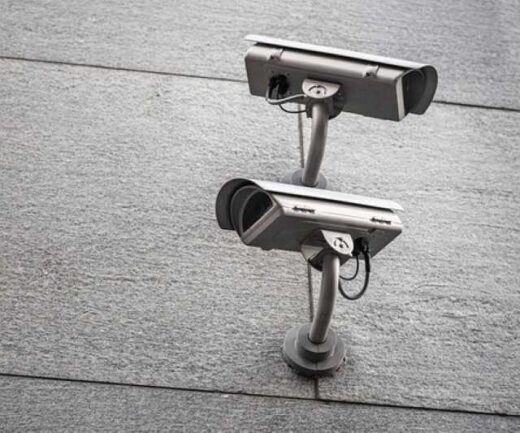 Treis-nearoi-sinelifthisan-gia-listeia-apo-katastima-sti-chalkidona