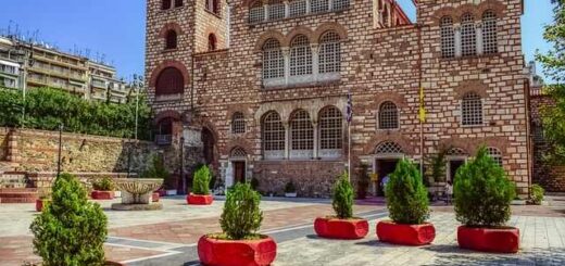 O-arrafos-chitonas-tou-Christou-ston-Iero-Nao-Agiou-Dimitriou-Poliouchou-Thessalonikis