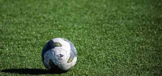 me-3-5-sta-penalti-epi-tis-Portogalias-prokrithike-i-Gallia-ston-imiteliko-tou-Euro-2024