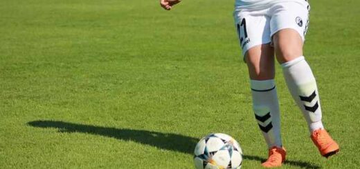 i-ethniki-omada-podosfairou-gynaikon-ton-ipa-anaktise-to-stemma-tis