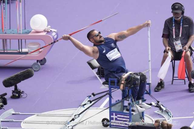Parisi 2024-Xalkino-metallio- apo-ton-Manoli-Stefanoudaki-ston-akontismo-stous-17ous-Paraolympiakous-Agones
