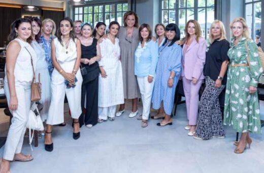 Se-gevma-me-thessalonikies-i-Dora-Bakogianni
