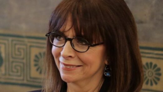 Ypsisti-timi-stin-proedro-tis-Ellinikis-dimokratias