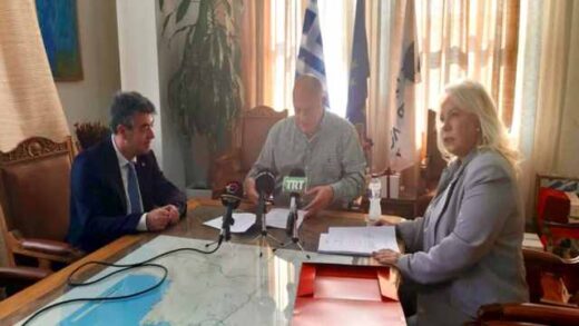 Char -Mpillinis-epidioxi-mas-to-anoichto-sti-koinonia-panepistimio