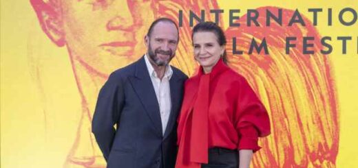 I-Odysseia-kai-i-epistrofi-stin-ithaki-gia-tous-zilet-binoche-reif-fiennes