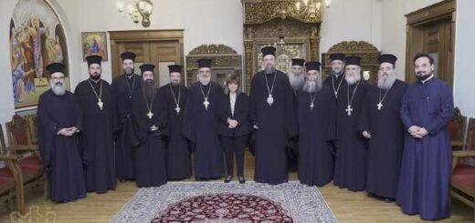 episkepsi-tis-proedrou-tis-dimokratias-Aikaterinis-Sakellaropoulou-stin-Iera-Mitropoli-Thessalonikis