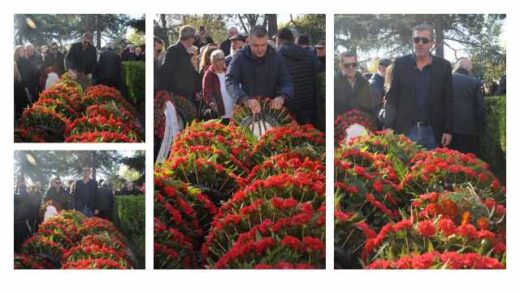 katathesi-stefanon-tou-ekth-sto-mnimeio-tou-polytechneiou