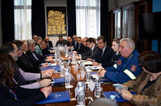 Perissoteroip-apo-1-ekatommyrio-epivates-ton-proto-mina-leitourgias-sto-Metro-Thessalonikis