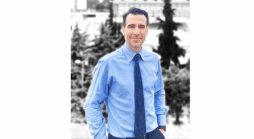 Michalis -Chourdakis-to-Kinima-Dimokratias-de-kouvalaei-varivia