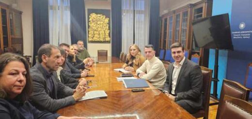To-ds-tis-esienth-sto-grafeio-tou-prothypourgou-sti-thessaloniki