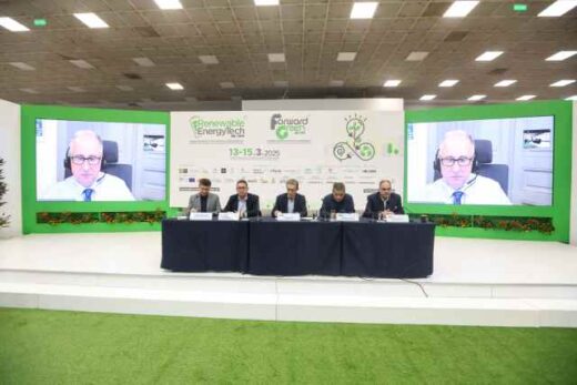 Prasino-triimero-me-tis-ektheseis - Forward Green-kai Renewable Energytech