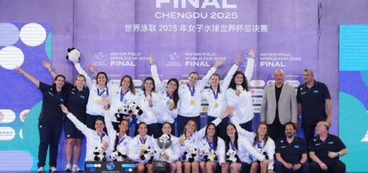 Pagkosmia-Protathltria-stefthike-i-Ellada-sto-Polo-gynaikon