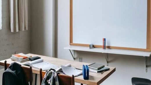 oi-ekpaidevftikoi-ton-frontistirion-antimetopizoun-pollaplasies-ipochreoseis