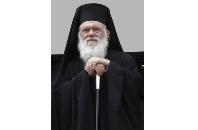 Arciepiskopos-Ieronymos-o-antropos-omos-den-einai-michanima-oute-proion