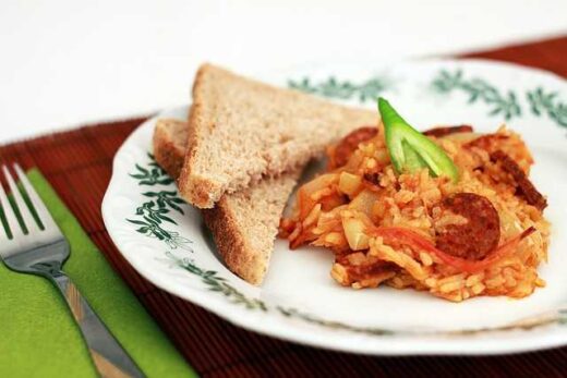 Ouggro-elliniki-ekdilosi-gastronomias-kai-epicheirmatikotitas-stin-arhina