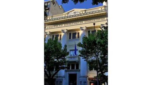 tin-anavathmisi-tis-ifistamenis-efarmogis-timologio-tis-aade-zita-to-ebeth