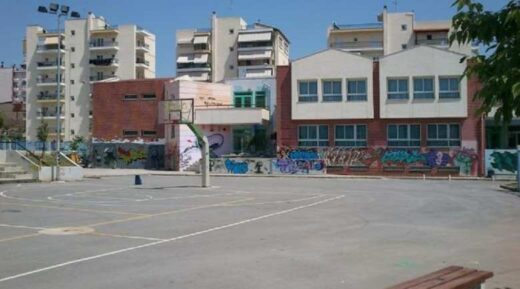 Se-scholeio-komvo-gia-tin-prolipsi-antimetopisi-kai-prolipsi-tis-paidikis-pachisarkias-metatrepetai-to-diapolitismiko-gimnasio-Eviosmou