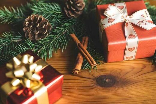 To-orario-leitourgias-ton-emporikon-katastimaton-tis-thessalonikis-kata-ti-diarkeia-ton-eorton 2