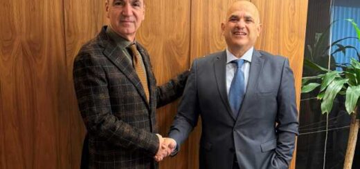 synantisi-tou-proedrou-tou-ebeth-me-to-neo-proedro-tis-deth