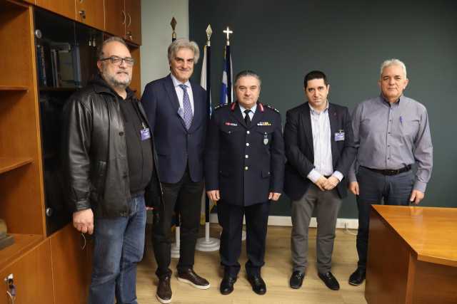 fsth-elas-metra-antimetopisis-tou-baraz-klopon-sta-farmakeia