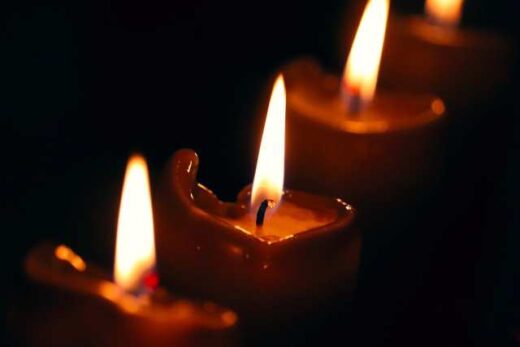 i-esiemth-apochaireta-ton-antoni-Kourti-igetiki-morfi-tis-dimosiografias