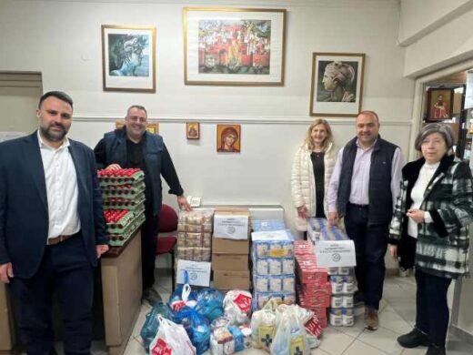 fsth dorea trofimon stin enoria tou Agiou Theraponta