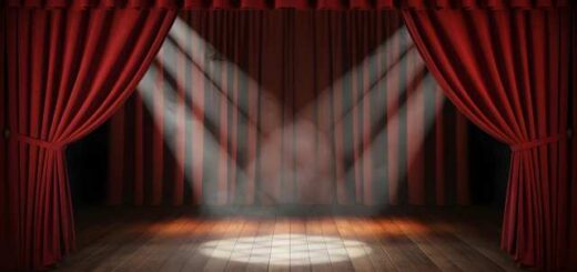 idia-skini-idio-theatro-diaforetika-dikaiomata
